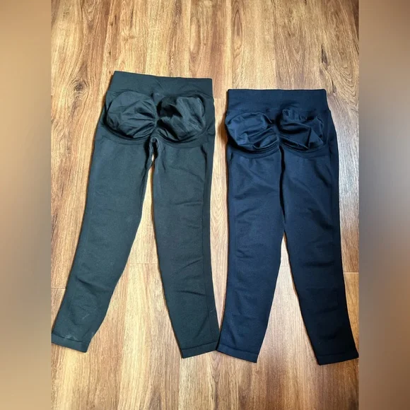 Gymshark bundle of two Leggings size large blue and black - Picture 5 of 9